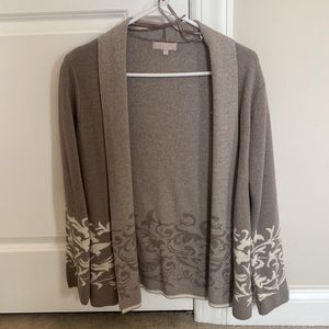 Taupe open-style cardigan with floral pattern